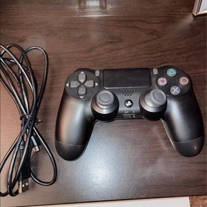 PS4 controller